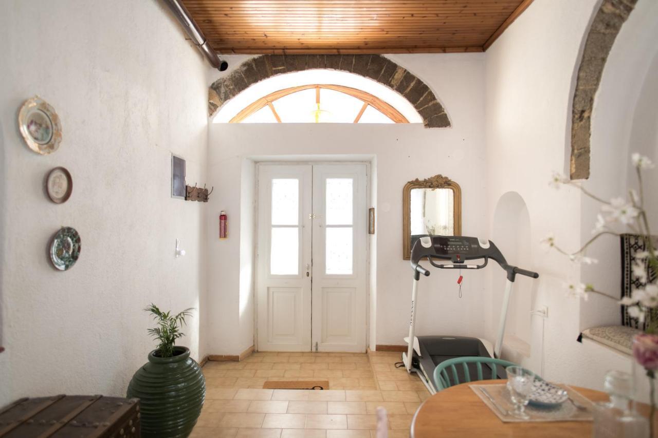 Neoclassical Manor House Poros Town Екстер'єр фото