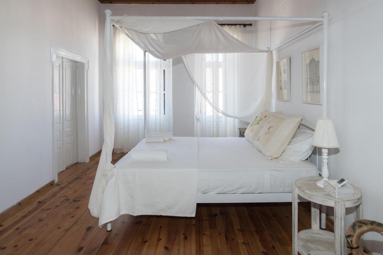 Neoclassical Manor House Poros Town Екстер'єр фото